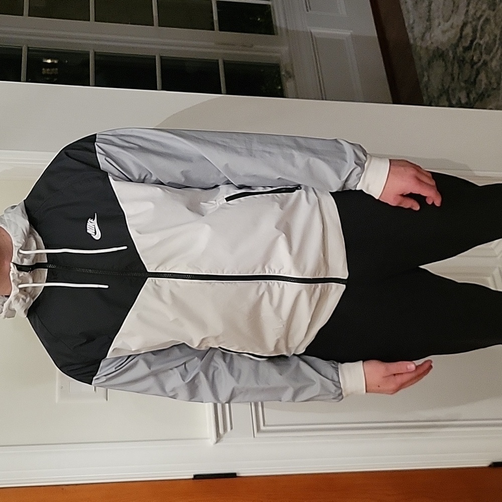 Nike windbreaker